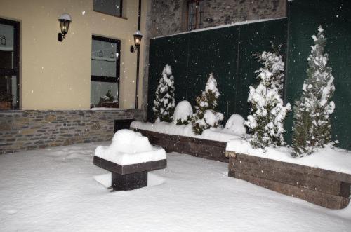 Hotel Albares 3*